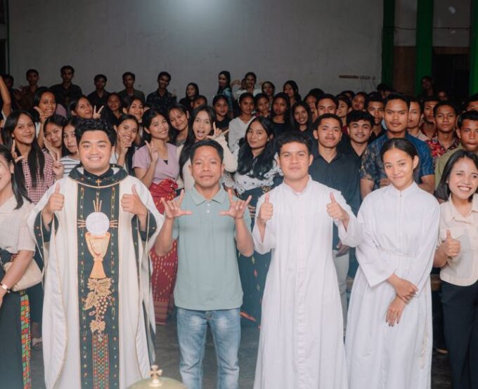 𝐌𝐨𝐦𝐞𝐧 𝐇𝐚𝐫𝐮 𝐝𝐚𝐧 𝐌𝐨𝐭𝐢𝐯𝐚𝐬𝐢 𝐖𝐚𝐫𝐧𝐚𝐢 𝐀𝐜𝐚𝐫𝐚 "𝐒𝐚𝐭𝐮 𝐀𝐭𝐚𝐩 𝐒𝐞𝐫𝐢𝐛𝐮 𝐊𝐞𝐩𝐚𝐥𝐚" 𝐏𝐞𝐥𝐞𝐩𝐚𝐬𝐚𝐧 𝐒𝐢𝐬𝐰𝐚 𝐊𝐞𝐥𝐚𝐬 𝐗𝐈𝐈 𝐒𝐌𝐀𝐒 𝐒𝐭. 𝐅𝐚𝐦𝐢𝐥𝐢𝐚 𝐖𝐚𝐞 𝐍𝐚𝐤𝐞𝐧𝐠